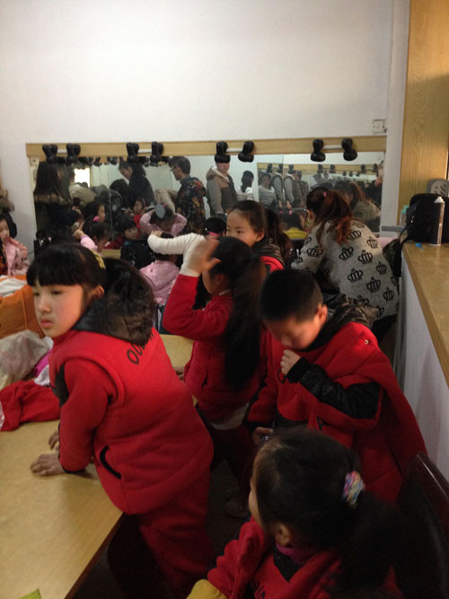 南京市青少年春晚化妆造型-集红堂彩妆